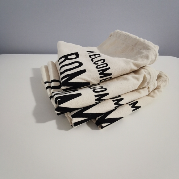 4 Drawstring Canvas Smash & Tess Bags - Picture 2 of 6